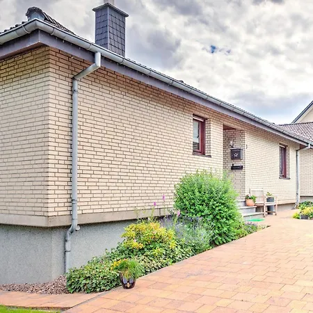 アパート Sonnige In Mit Garten, Cleaning Included バート・ドリーブルク