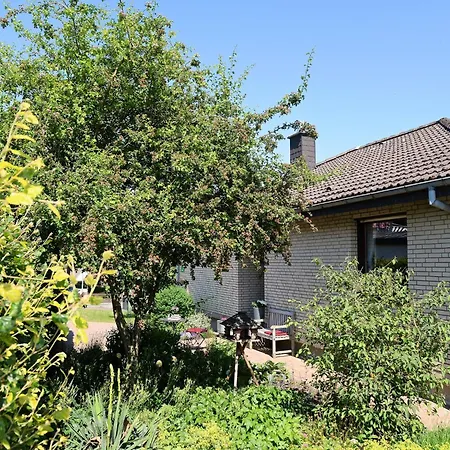 Sonnige In Mit Garten, Cleaning Included * バート・ドリーブルク